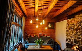 Silver Fox Lodge